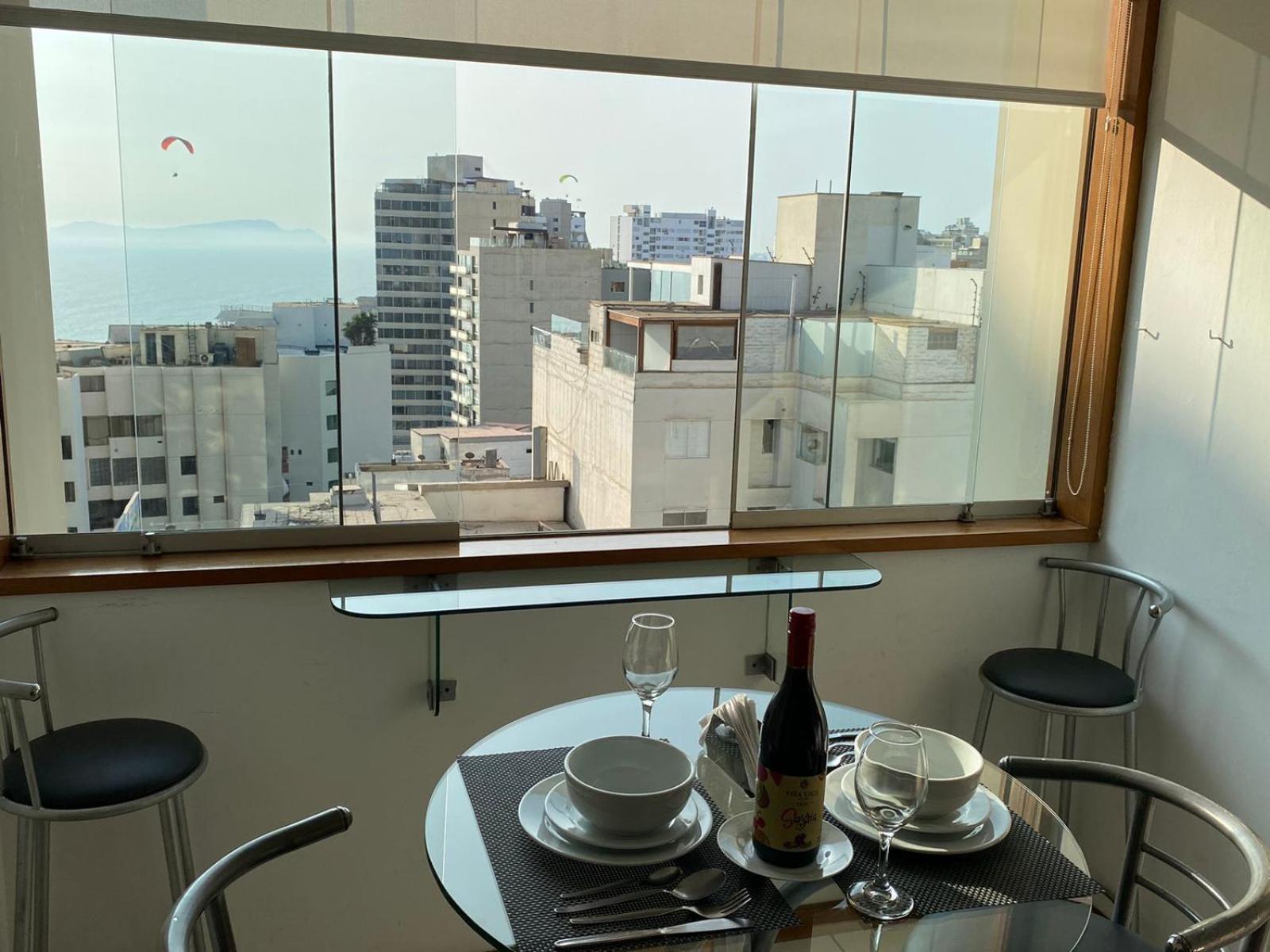Oceanfront Miraflores Larcomar Next To Marriott Lima Exterior photo